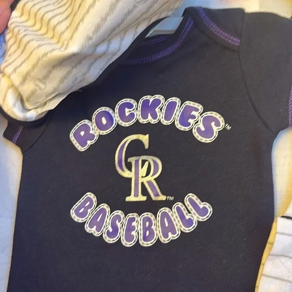 NEW [MLB] Colorado Rockies Full Season Growth Stage Set, Newborn to 6/9 Months! - Picture 5 of 11